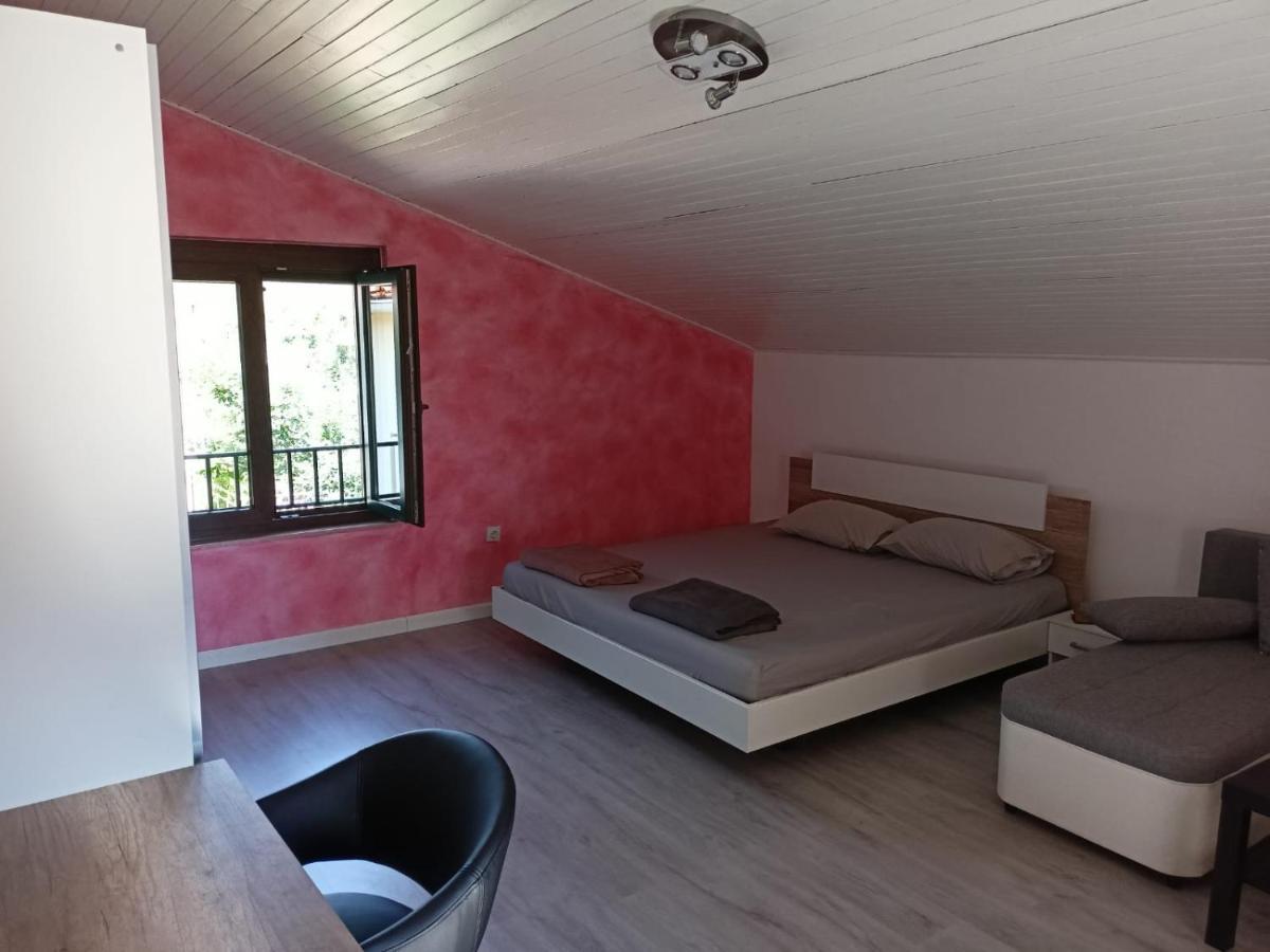 Jagodje Saleto Apartma מראה חיצוני תמונה